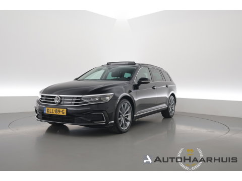 Volkswagen Passat Variant 1.4 TSI PHEV GTE Business | Pano | HUD | Leder | Elek. Trekhaak | Camera | Stoel- Stuurverw. | Massage | IQ. Light | Adapt. Cruise