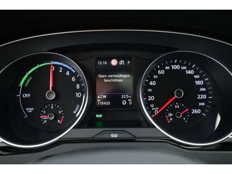 Volkswagen Passat Variant 1.4 TSI PHEV GTE Business | Pano | HUD | Leder | Elek. Trekhaak | Camera | Stoel- Stuurverw. | Massage | IQ. Light | Adapt. Cruise