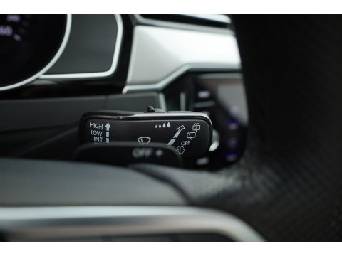 Volkswagen Passat Variant 1.4 TSI PHEV GTE Business | Pano | HUD | Leder | Elek. Trekhaak | Camera | Stoel- Stuurverw. | Massage | IQ. Light | Adapt. Cruise