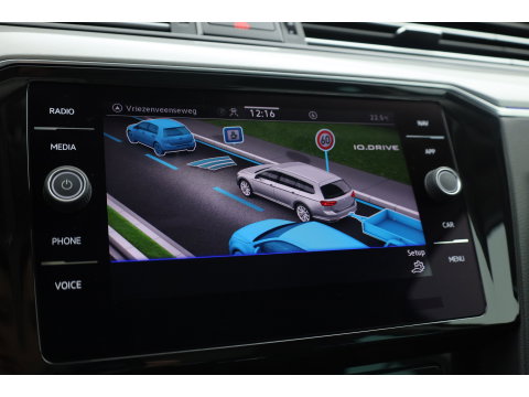 Volkswagen Passat Variant 1.4 TSI PHEV GTE Business | Pano | HUD | Leder | Elek. Trekhaak | Camera | Stoel- Stuurverw. | Massage | IQ. Light | Adapt. Cruise