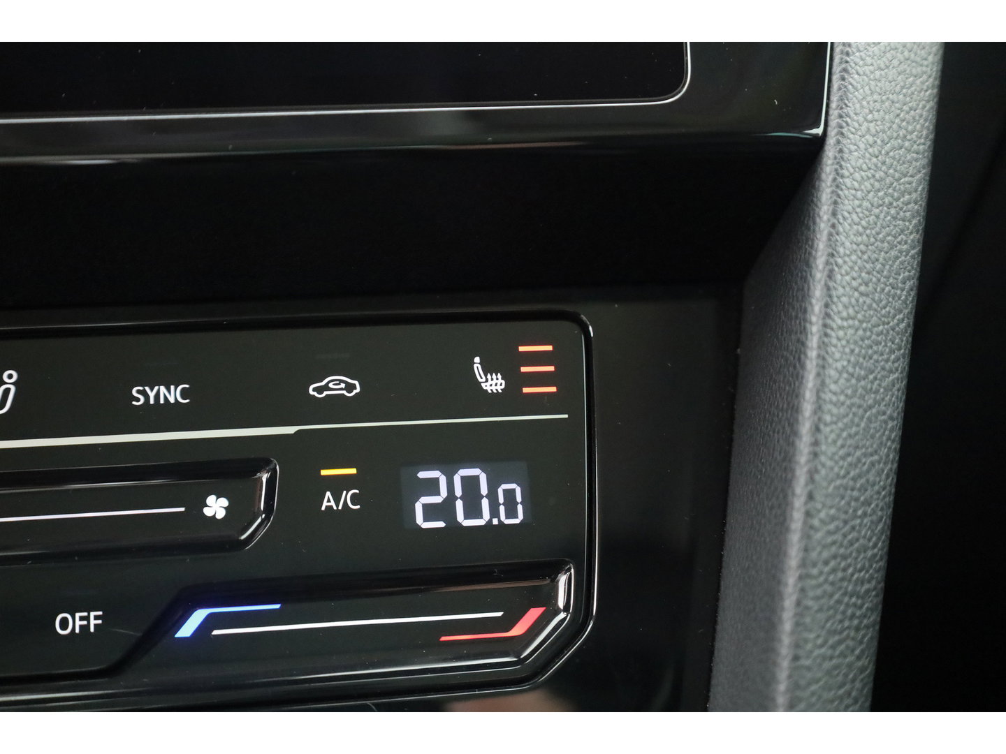 Volkswagen Passat Variant 1.4 TSI PHEV GTE Business | Pano | HUD | Leder | Elek. Trekhaak | Camera | Stoel- Stuurverw. | Massage | IQ. Light | Adapt. Cruise