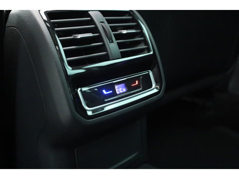 Volkswagen Passat Variant 1.4 TSI PHEV GTE Business | Pano | HUD | Leder | Elek. Trekhaak | Camera | Stoel- Stuurverw. | Massage | IQ. Light | Adapt. Cruise