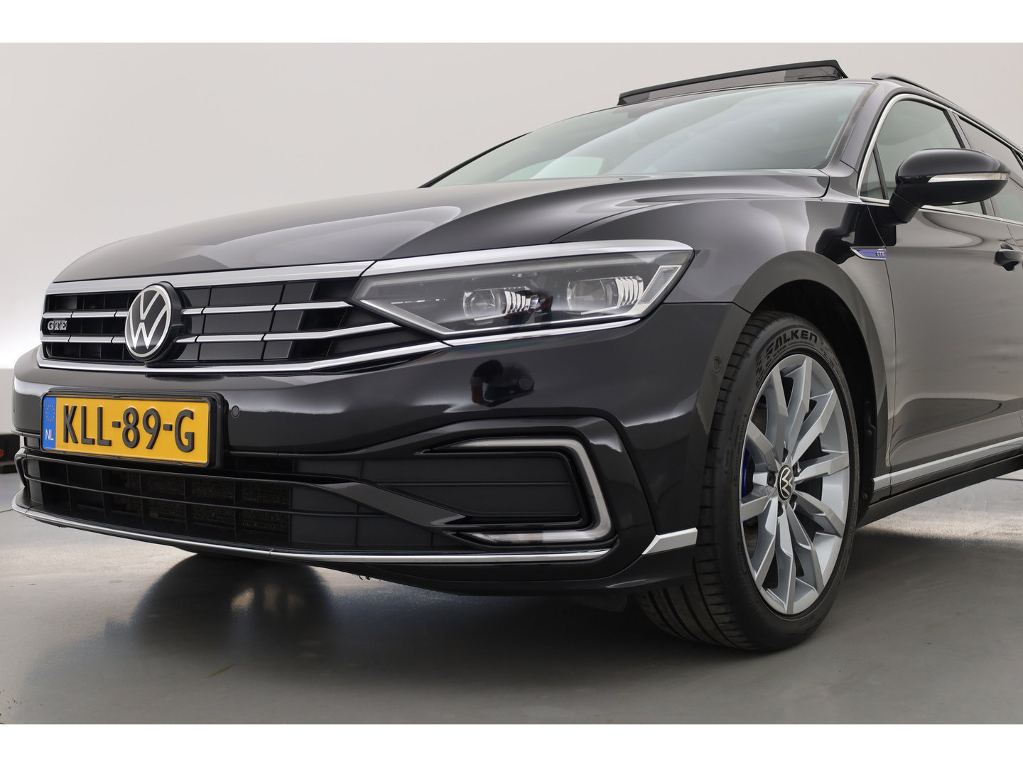 Volkswagen Passat Variant 1.4 TSI PHEV GTE Business | Pano | HUD | Leder | Elek. Trekhaak | Camera | Stoel- Stuurverw. | Massage | IQ. Light | Adapt. Cruise