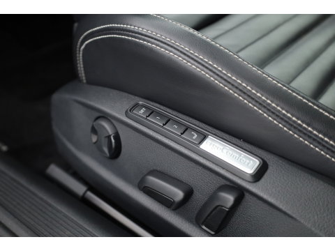 Volkswagen Passat Variant 1.4 TSI PHEV GTE Business | Pano | HUD | Leder | Elek. Trekhaak | Camera | Stoel- Stuurverw. | Massage | IQ. Light | Adapt. Cruise