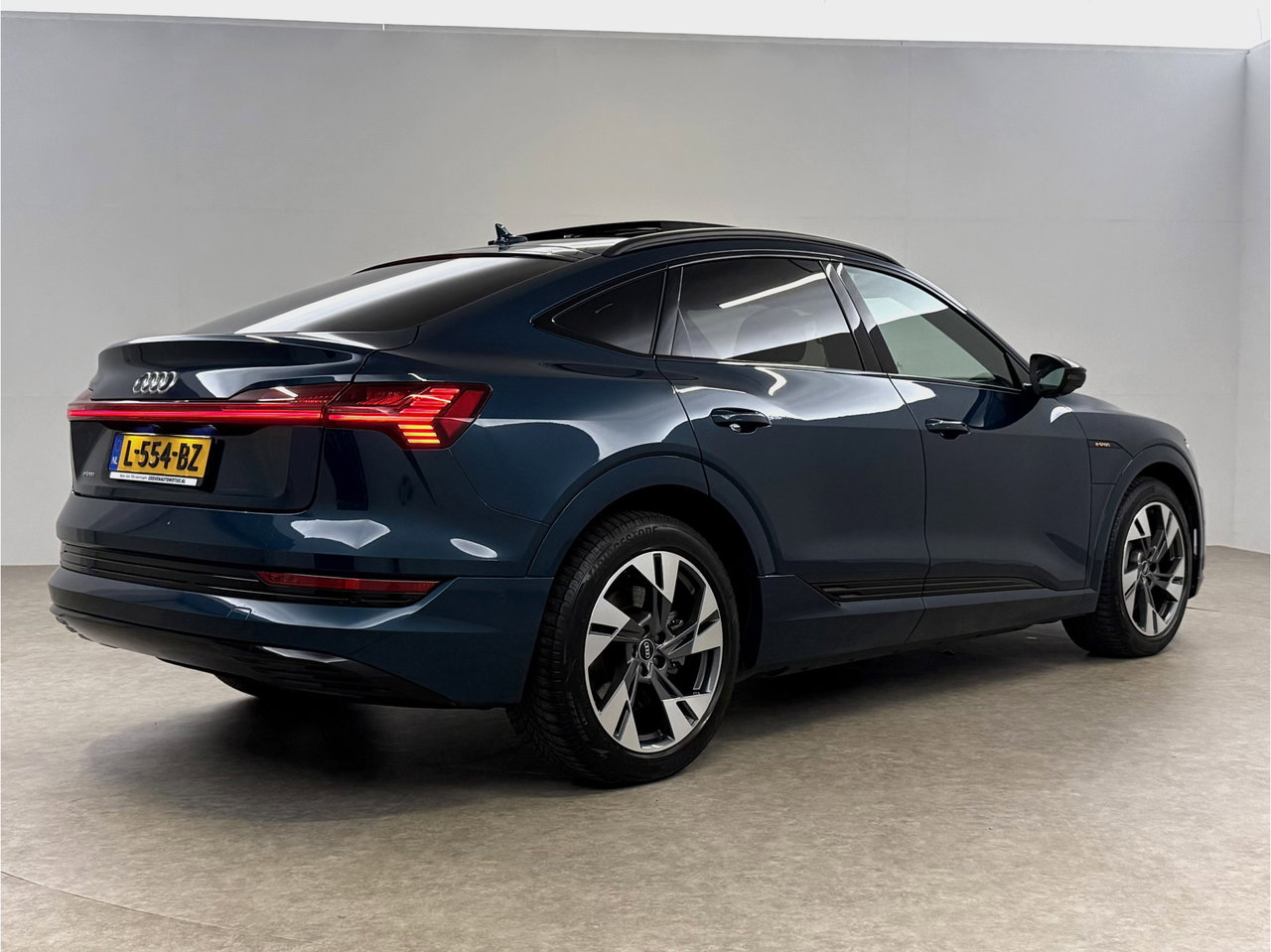 Audi e-tron