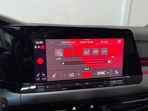 Volkswagen Golf 1.5 eTSI R-Line Business+