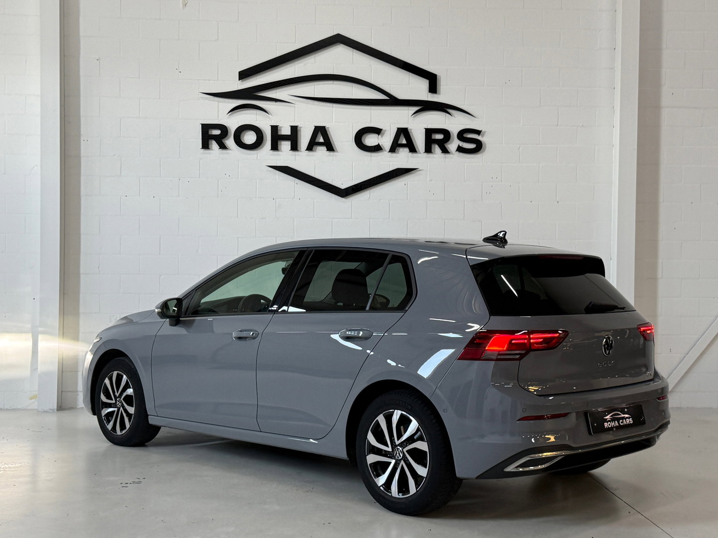 Volkswagen Golf 1.5 eTSI R-Line Business+