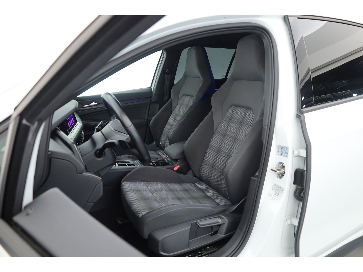 Volkswagen Golf 1.4 eHybrid GTE | Dig. Cockpit |  IQ light | Apple CarPlay & Android Auto | Stoel-Stuurverw. | Sfeerverlichting