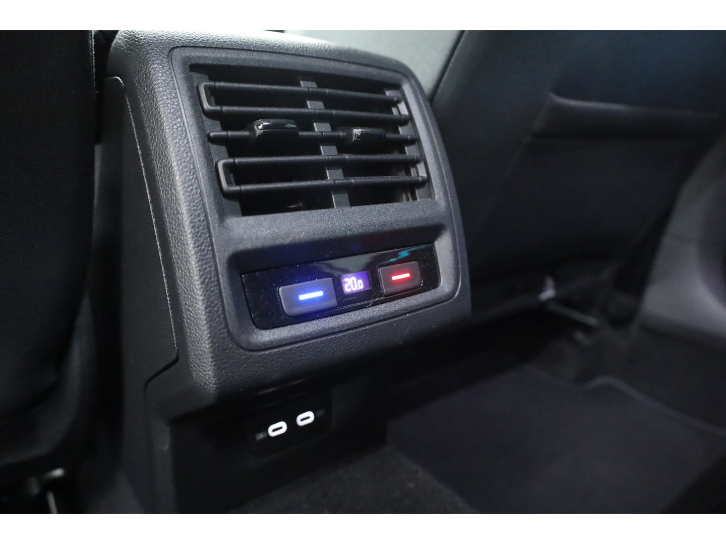Volkswagen Golf 1.4 eHybrid GTE | Dig. Cockpit |  IQ light | Apple CarPlay & Android Auto | Stoel-Stuurverw. | Sfeerverlichting