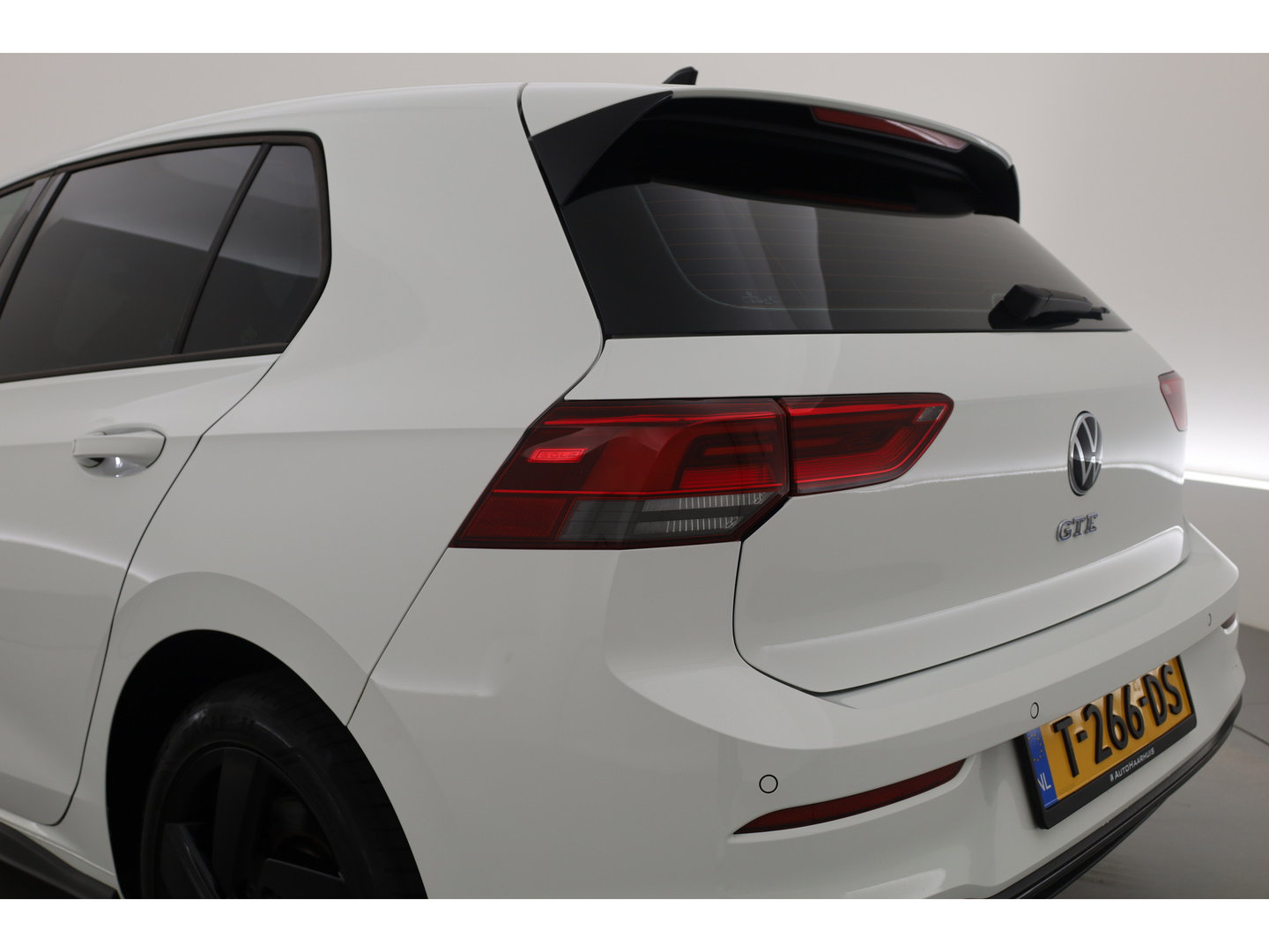 Volkswagen Golf 1.4 eHybrid GTE | Dig. Cockpit |  IQ light | Apple CarPlay & Android Auto | Stoel-Stuurverw. | Sfeerverlichting