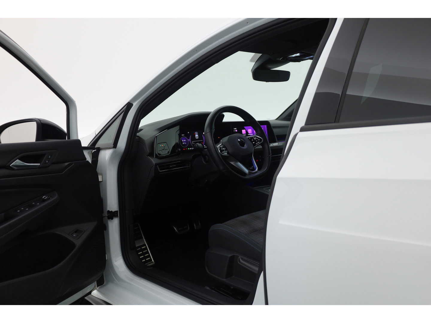 Volkswagen Golf 1.4 eHybrid GTE | Dig. Cockpit |  IQ light | Apple CarPlay & Android Auto | Stoel-Stuurverw. | Sfeerverlichting