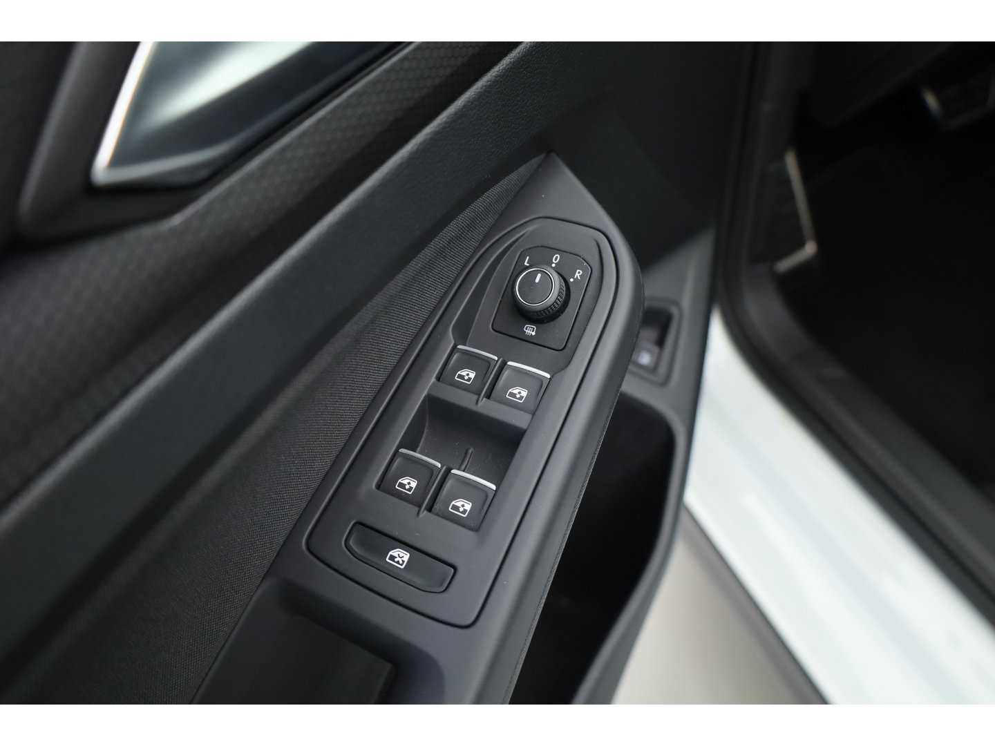 Volkswagen Golf 1.4 eHybrid GTE | Dig. Cockpit |  IQ light | Apple CarPlay & Android Auto | Stoel-Stuurverw. | Sfeerverlichting