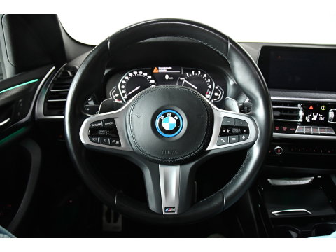 BMW X3 XDRIVE30E Pano*side-assist*Keyless