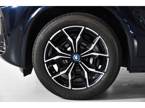 BMW X3 XDRIVE30E Pano*side-assist*Keyless