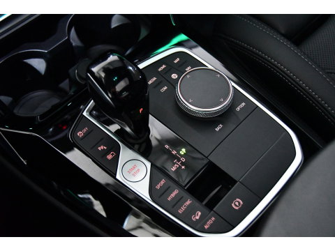 BMW X3 XDRIVE30E Pano*side-assist*Keyless