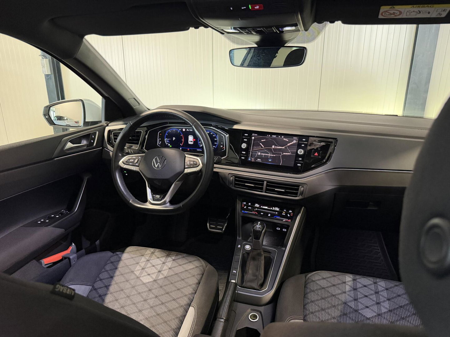 Volkswagen Polo 1.0 TSI DSG R-line Pano Sfeer Virtual Camera