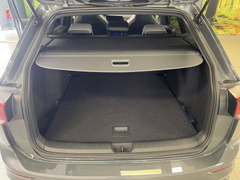 Volkswagen Golf Variant 1.5 eTSI R-Line Business+ | Apple Carplay | IQ Drive | Panorama dak | Adaptive Cruise Control | Rijmodus Regeling | Stoelverwarming |