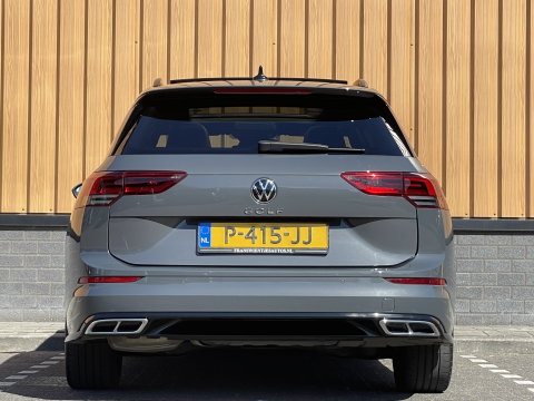 Volkswagen Golf Variant 1.5 eTSI R-Line Business+ | Apple Carplay | IQ Drive | Panorama dak | Adaptive Cruise Control | Rijmodus Regeling | Stoelverwarming |