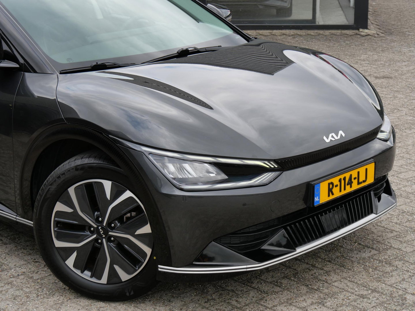Kia Ev6 PLUS 77.4 kWh/ LEER/ ELEKT. KLEP/ AFN. TREKHAAK/ NL-AUTO 1STE EIGENAAR/ SOH 100%