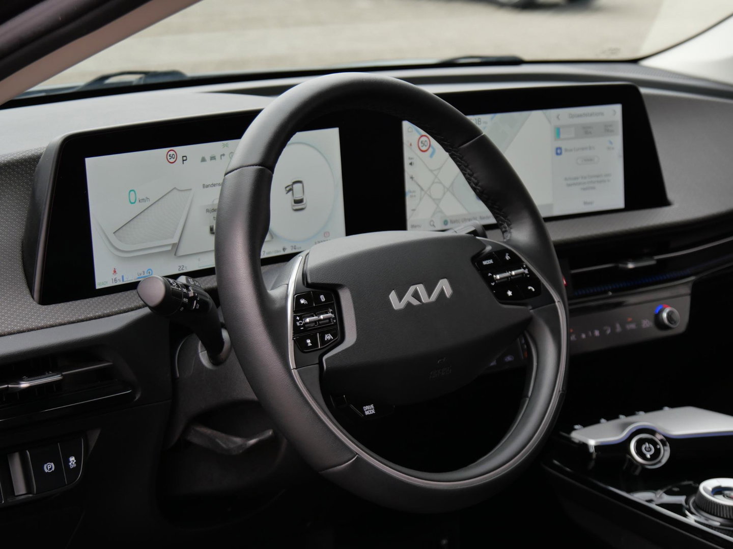 Kia Ev6 PLUS 77.4 kWh/ LEER/ ELEKT. KLEP/ AFN. TREKHAAK/ NL-AUTO 1STE EIGENAAR/ SOH 100%