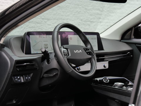 Kia Ev6 PLUS 77.4 kWh/ LEER/ ELEKT. KLEP/ AFN. TREKHAAK/ NL-AUTO 1STE EIGENAAR/ SOH 100%