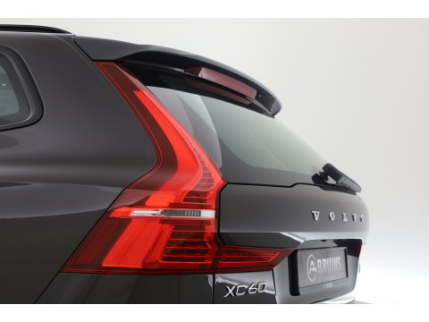 Volvo XC60 2.0 T8 Plug-in hybrid AWD Ultimate Dark | Trekhaak | 360 camera | Head-up | Harman / Kardon 4x Stoel + stuurverwarming |