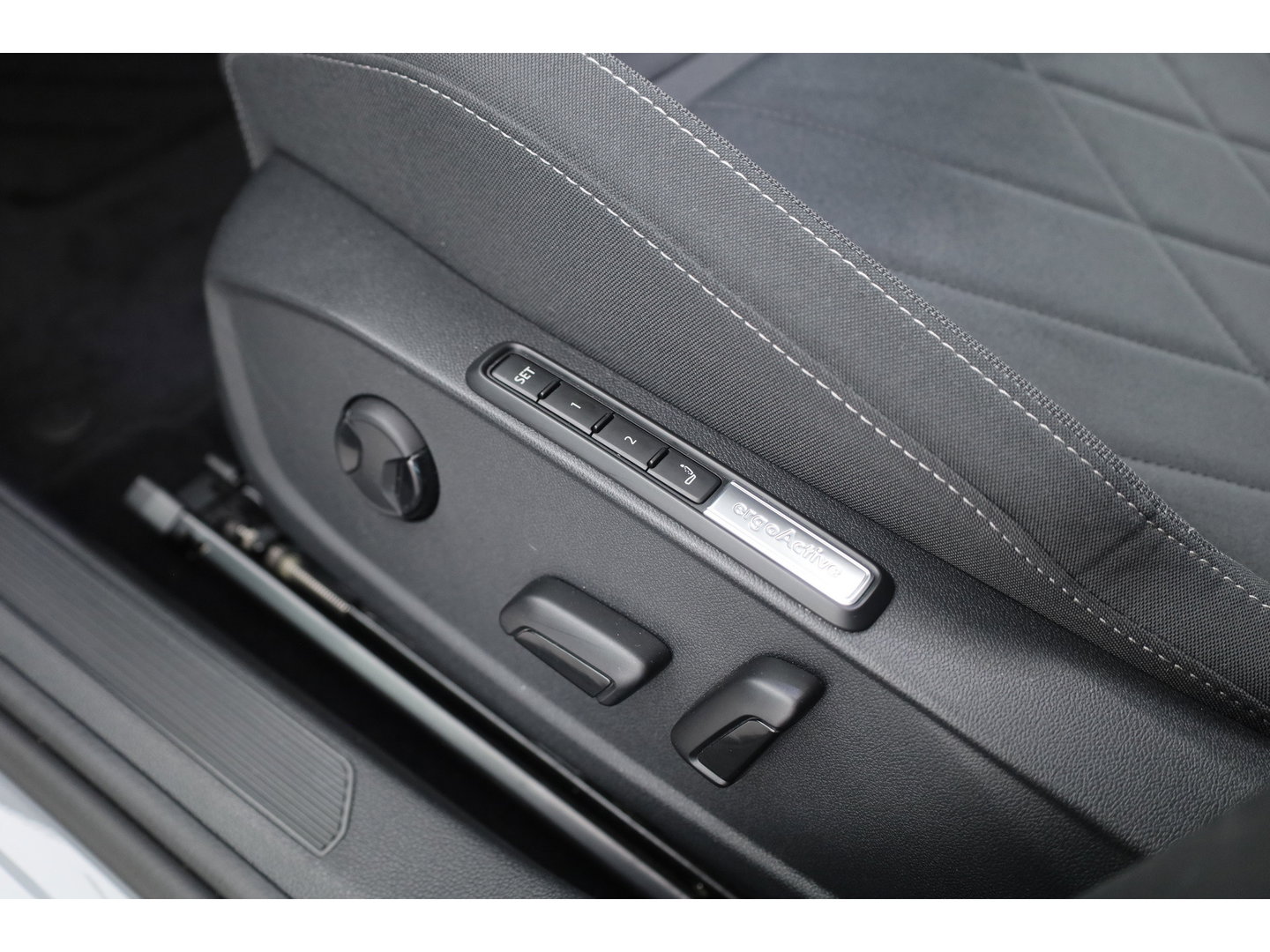 Volkswagen Golf 1.5 TSI Style | Pano | IQ. Light | Massage | Memory | Apple CarPlay | Camera | Adapt. Cruise | Keyless