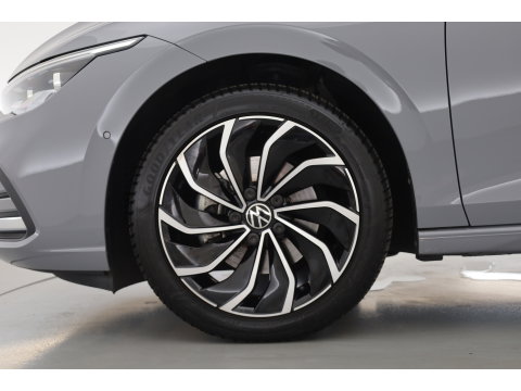 Volkswagen Golf 1.5 TSI Style | Pano | IQ. Light | Massage | Memory | Apple CarPlay | Camera | Adapt. Cruise | Keyless