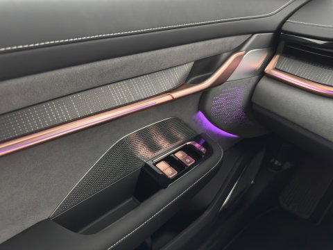 ZEEKR 001 AWD Performance 100 kWh {SoH-96%} [ 3-Fase-22 kW] (INCL-BTW) Aut. *HEATPUMP | PANO | LEATHER-MICROFIBRE | FULL-LED | BLINDSPOT | ADAPTIVE-CRUISE | YAMAHA-SOUND | HEATED-COMFORTSEATS | AMBIENTLIGHT | NAVI-FULLMAP | PRIVACY-GLASS | 22"ALU*