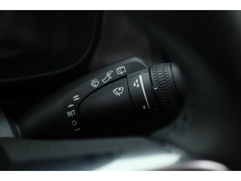 Volvo XC40 Recharge Ultimate 70 kWh | Prijs Rijklaar | Pano-dak | 360 camera | Sport stoelen |