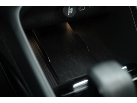 Volvo XC40 Recharge Ultimate 70 kWh | Prijs Rijklaar | Pano-dak | 360 camera | Sport stoelen |
