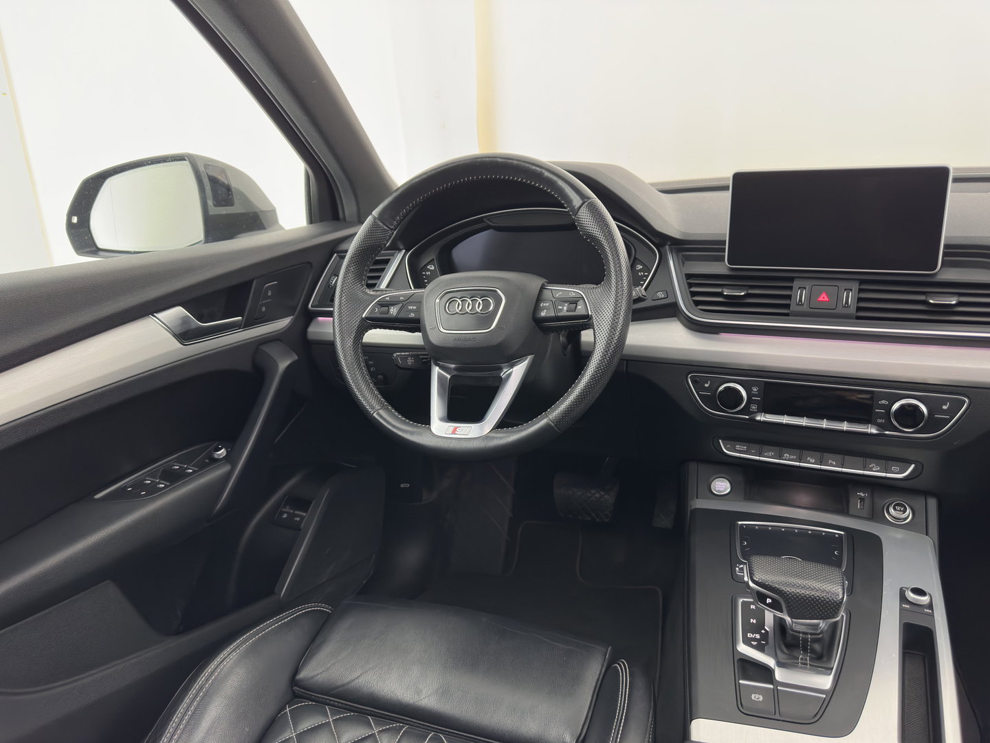 Audi Q5 55 TFSI S-Line Competition Quattro (Plug-In) Aut. *PANO | LEATHER | FULL-LED | HEATED-SPORTSEATS | KEYLESS | CAMERA | NAVI-FULLMAP | PRIVACY-GLASS | DIGI-COCKPIT | CRUISE-ADPAPTIVE | DAB | 21"ALU*