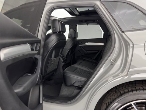 Audi Q5 55 TFSI S-Line Competition Quattro (Plug-In) Aut. *PANO | LEATHER | FULL-LED | HEATED-SPORTSEATS | KEYLESS | CAMERA | NAVI-FULLMAP | PRIVACY-GLASS | DIGI-COCKPIT | CRUISE-ADPAPTIVE | DAB | 21"ALU*