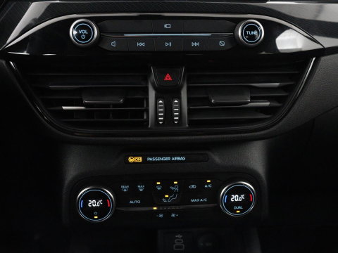 Ford Kuga 2.5 PHEV ST-Line | SOH 87,2 | Adaptive cruise | Camera | Full LED | Climate control | Dodehoek detectie | Carplay | Navi. Full map | DAB