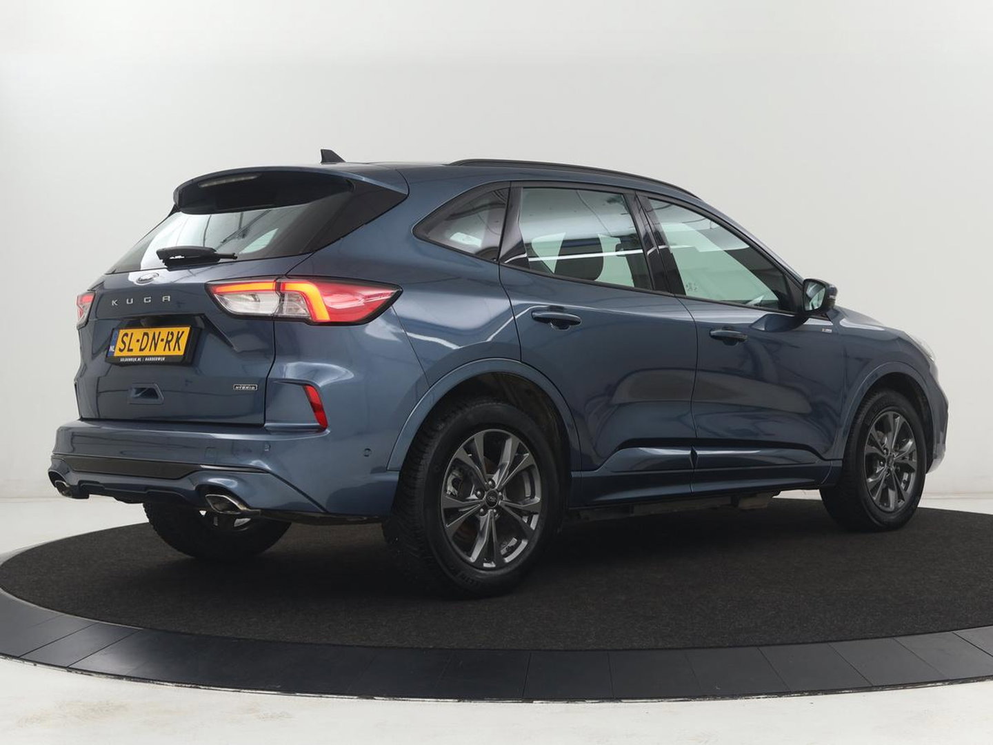 Ford Kuga 2.5 PHEV ST-Line | SOH 87,2 | Adaptive cruise | Camera | Full LED | Climate control | Dodehoek detectie | Carplay | Navi. Full map | DAB