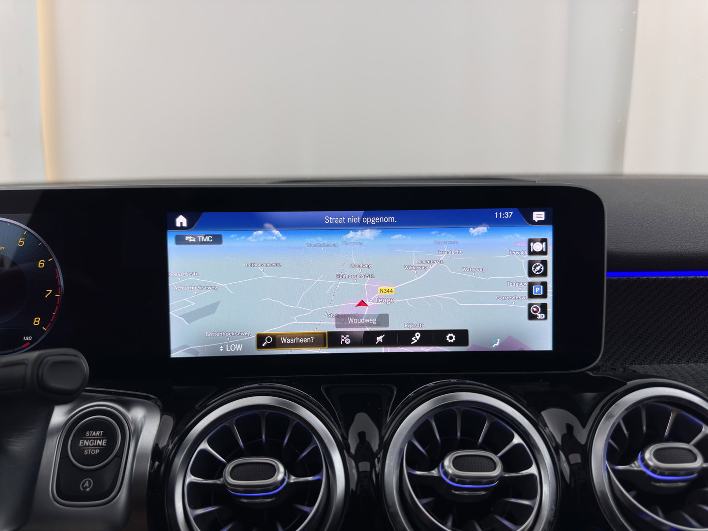 Mercedes-Benz GLB 250 4MATIC Premium Plus *AUT | LEATHER-MICROFIBRE | FULL-LED | AMBIENT-LIGHT | WIDE-SCREEN-DIGICOCKPIT | HEATED-SPORTSEATS | KEYLESS | NAVI-FULLMAP | ECC | PDC | CRUISE | 21''ALU*