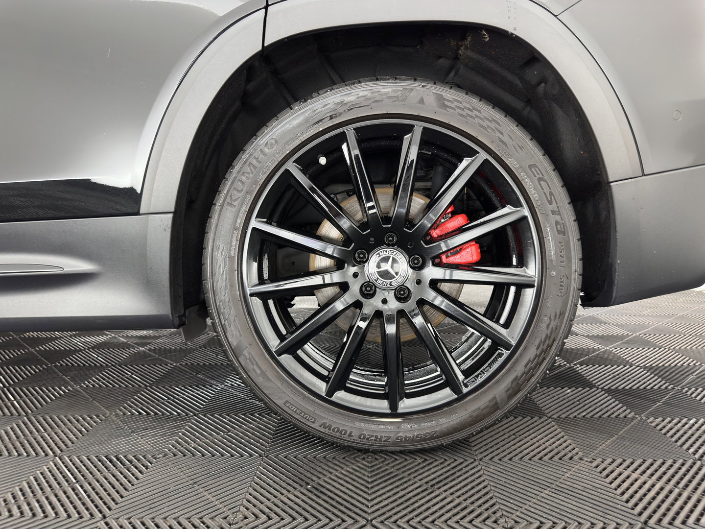 Mercedes-Benz GLB 250 4MATIC Premium Plus *AUT | LEATHER-MICROFIBRE | FULL-LED | AMBIENT-LIGHT | WIDE-SCREEN-DIGICOCKPIT | HEATED-SPORTSEATS | KEYLESS | NAVI-FULLMAP | ECC | PDC | CRUISE | 21''ALU*