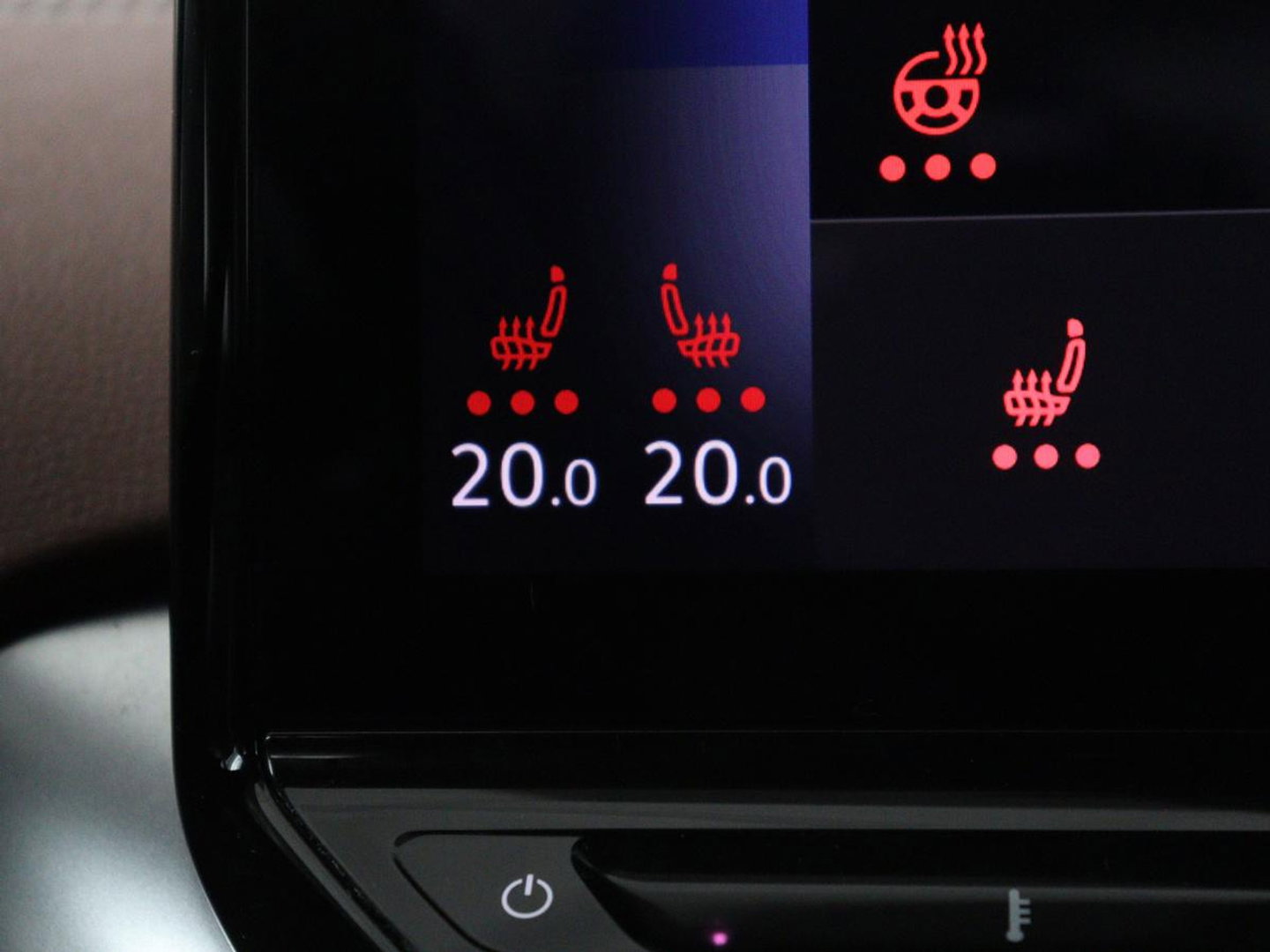 Volkswagen ID.4 Tech 77 kWh | SOH 92,2% | Panorama | 360 Camera | Head up | Virtual cockpit | Sfeerverlichting | Stoel/Stuurverwarming | Adaptive cruise | Carplay | Traffic assist | Climate control | Half leder/velours
