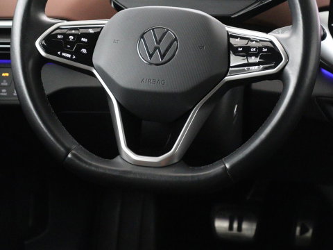 Volkswagen ID.4 Tech 77 kWh | SOH 92,2% | Panorama | 360 Camera | Head up | Virtual cockpit | Sfeerverlichting | Stoel/Stuurverwarming | Adaptive cruise | Carplay | Traffic assist | Climate control | Half leder/velours