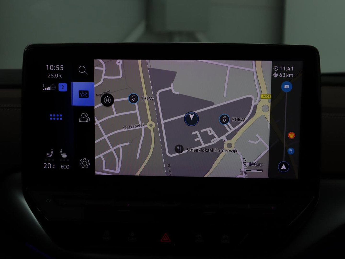 Volkswagen ID.4 Tech 77 kWh | SOH 92,2% | Panorama | 360 Camera | Head up | Virtual cockpit | Sfeerverlichting | Stoel/Stuurverwarming | Adaptive cruise | Carplay | Traffic assist | Climate control | Half leder/velours