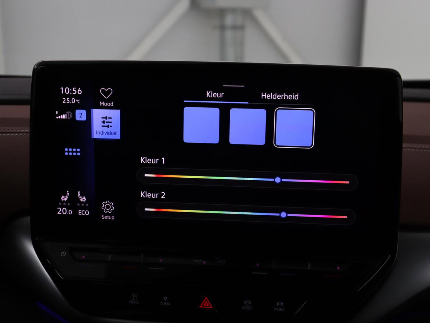 Volkswagen ID.4 Tech 77 kWh | SOH 92,2% | Panorama | 360 Camera | Head up | Virtual cockpit | Sfeerverlichting | Stoel/Stuurverwarming | Adaptive cruise | Carplay | Traffic assist | Climate control | Half leder/velours
