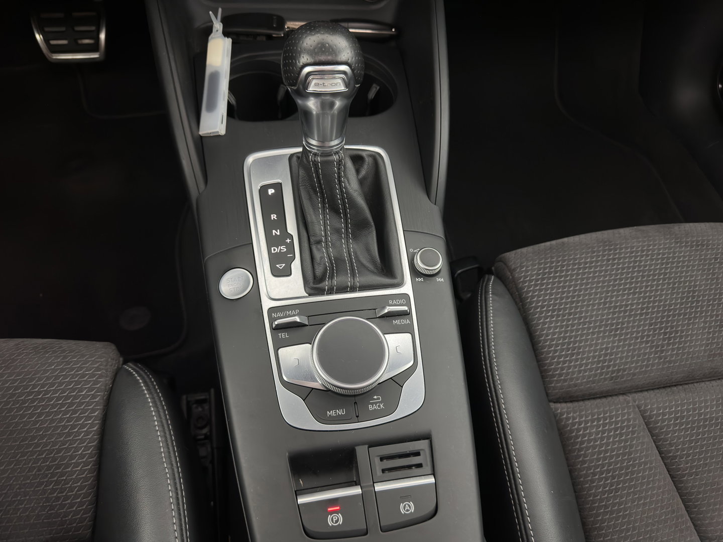 Audi A3 Sportback 1.4 e-tron S-Line Lease Edition (Plug-In) Aut. * PANO | LEATHER-ALCANTARA | BANG/OLUFSEN-AUDIO | DIGI-COCKPIT | HEATED-SPORTSEATS | FULL-LED | KEYLESS | NAVI-FULLMAP | PRIVACY-GLASS | ECC | PDC | ADAPTIVE-CRUISE | 18''ALU*