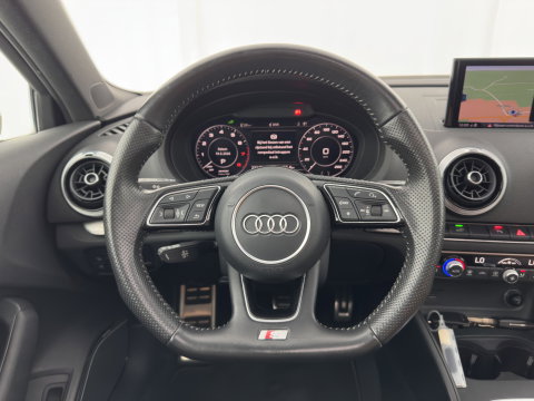Audi A3 Sportback 1.4 e-tron S-Line Lease Edition (Plug-In) Aut. * PANO | LEATHER-ALCANTARA | BANG/OLUFSEN-AUDIO | DIGI-COCKPIT | HEATED-SPORTSEATS | FULL-LED | KEYLESS | NAVI-FULLMAP | PRIVACY-GLASS | ECC | PDC | ADAPTIVE-CRUISE | 18''ALU*