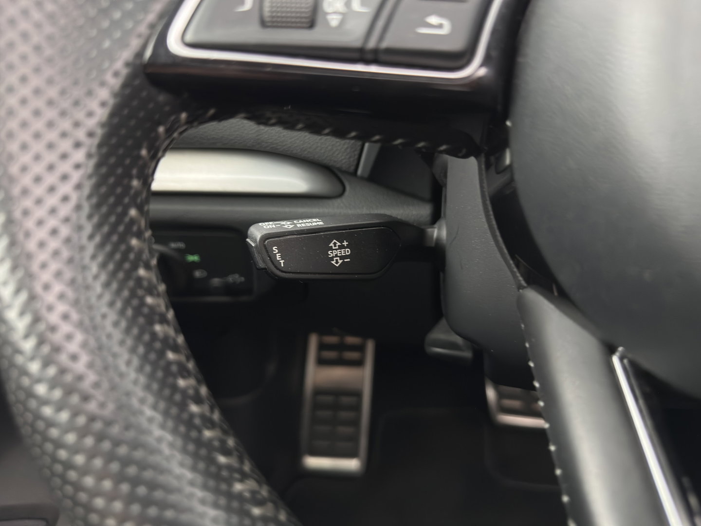 Audi A3 Sportback 1.4 e-tron S-Line Lease Edition (Plug-In) Aut. * PANO | LEATHER-ALCANTARA | BANG/OLUFSEN-AUDIO | DIGI-COCKPIT | HEATED-SPORTSEATS | FULL-LED | KEYLESS | NAVI-FULLMAP | PRIVACY-GLASS | ECC | PDC | ADAPTIVE-CRUISE | 18''ALU*