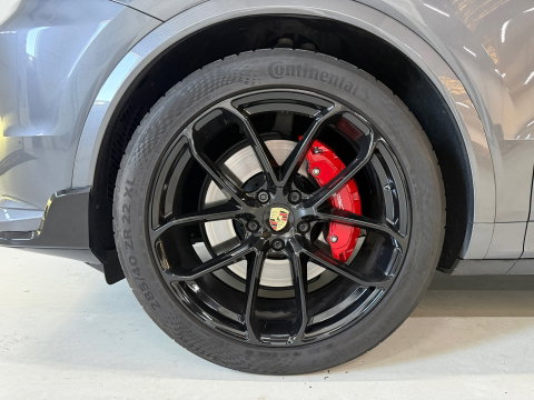 Porsche Cayenne Coupé 3.0 E-Hybrid*Luchtvering*Sportchrono*Facelift*