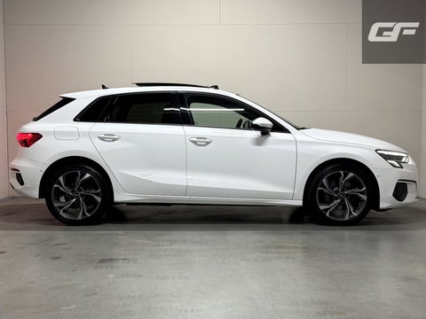 Audi A3 Sportback 40 TFSIe S-Line Pano CarPlay Cruise Navi