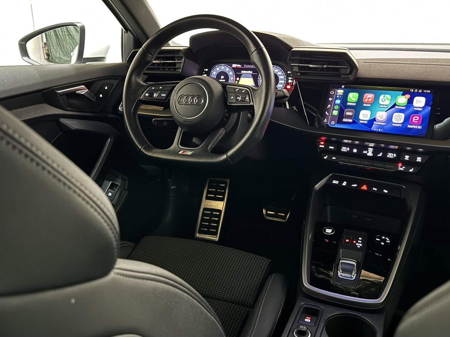 Audi A3 Sportback 40 TFSIe S-Line Pano CarPlay Cruise Navi
