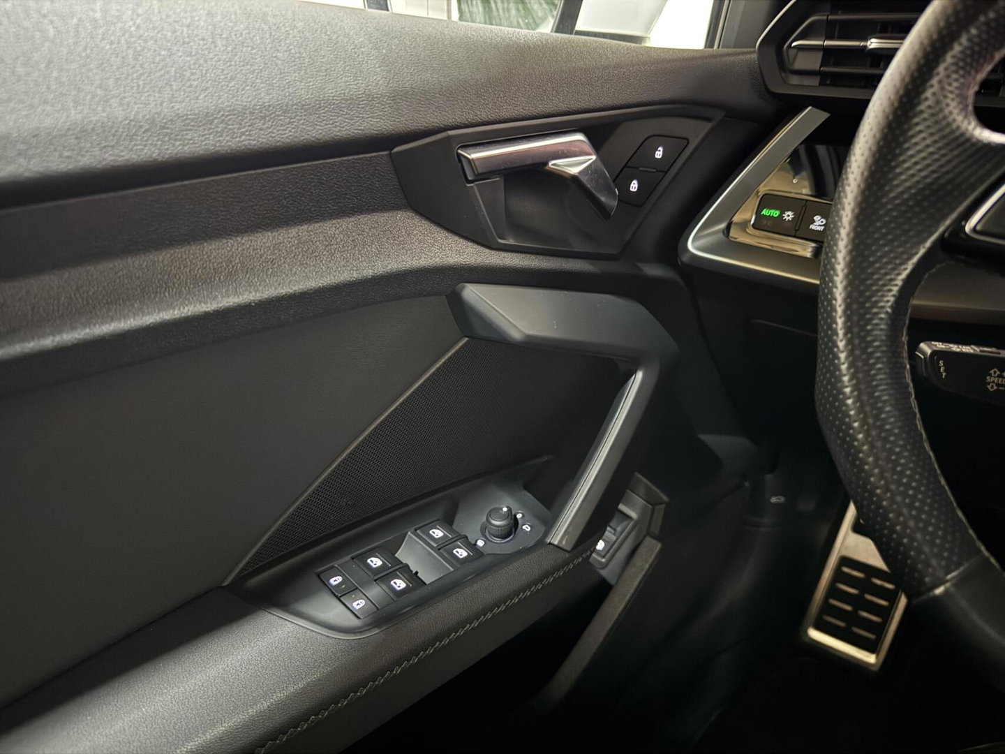 Audi A3 Sportback 40 TFSIe S-Line Pano CarPlay Cruise Navi