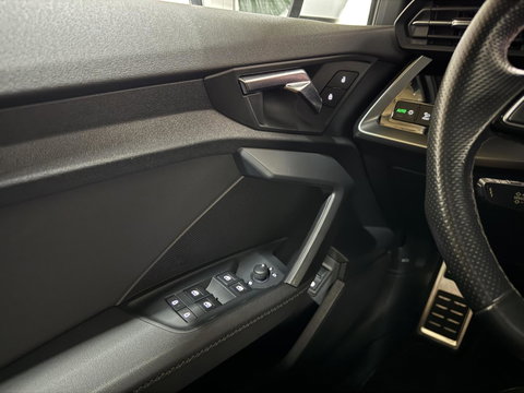 Audi A3 Sportback 40 TFSIe S-Line Pano CarPlay Cruise Navi