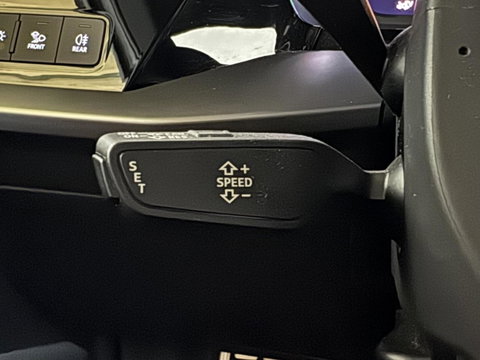 Audi A3 Sportback 40 TFSIe S-Line Pano CarPlay Cruise Navi
